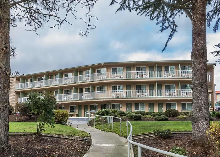 Riverfront Inn Roseburg