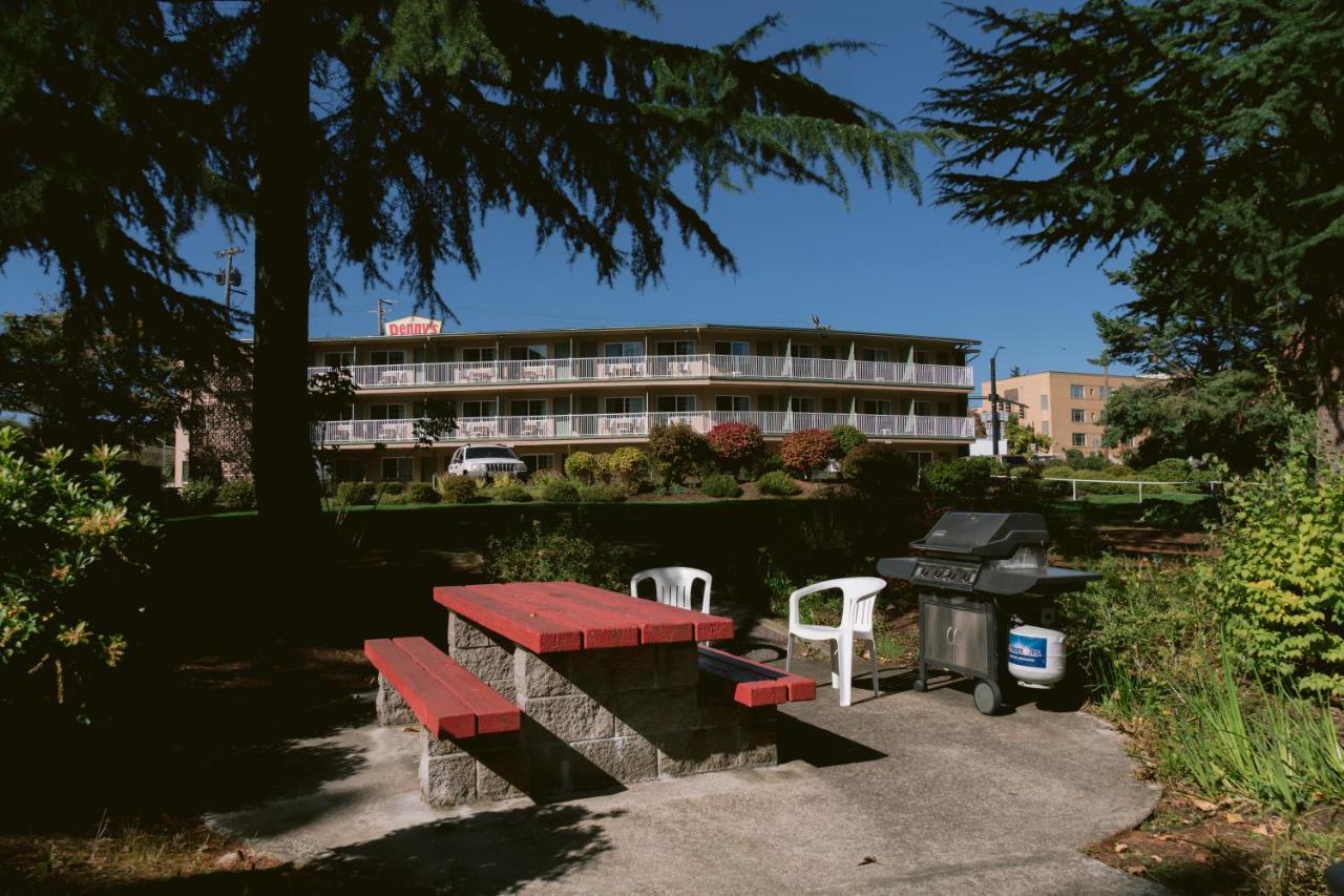 Riverfront Motel *